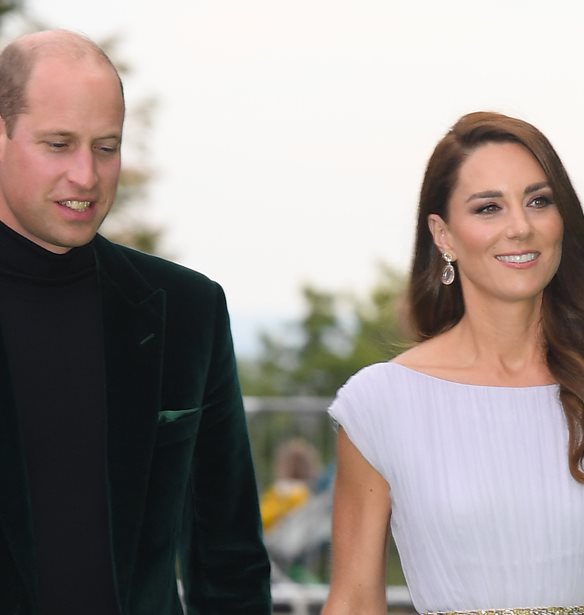 Kate Middleton | &#x397; &#x3B5;&#x3BC;&#x3C6;&#x3AC;&#x3BD;&#x3B9;&#x3C3;&#x3B7; &#x3C3;&#x3C4;&#x3BF; &#x3BA;&#x3CC;&#x3BA;&#x3BA;&#x3B9;&#x3BD;&#x3BF; &#x3C7;&#x3B1;&#x3BB;&#x3AF; &#x3BC;&#x3B5; grecian chic look