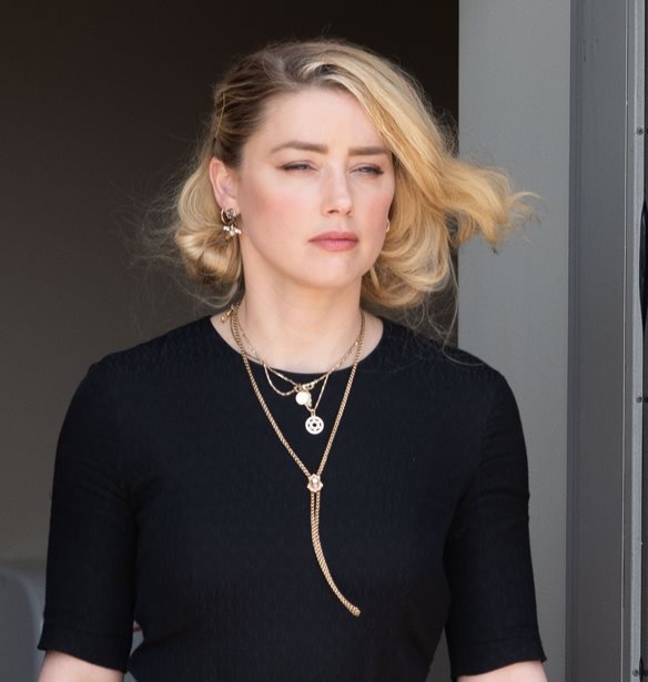 Amber Heard | &#x3A0;&#x3AC;&#x3BD;&#x3C9; &#x3B1;&#x3C0;&#x3CC; 130 &#x3B3;&#x3C5;&#x3BD;&#x3B1;&#x3B9;&#x3BA;&#x3B5;&#x3AF;&#x3B5;&#x3C2; &#x3BF;&#x3C1;&#x3B3;&#x3B1;&#x3BD;&#x3CE;&#x3C3;&#x3B5;&#x3B9;&#x3C2; &#x3C4;&#x3B7;&#x3BD; &#x3C3;&#x3C4;&#x3B7;&#x3C1;&#x3AF;&#x3B6;&#x3BF;&#x3C5;&#x3BD; &#x3BC;&#x3B5;&#x3C4;&#x3AC; &#x3C4;&#x3B7; &#x3B4;&#x3B9;&#x3BA;&#x3B1;&#x3AF;&#x3C9;&#x3C3;&#x3B7; &#x3C4;&#x3BF;&#x3C5; Johnny Depp &#x3B1;&#x3C0;&#x3CC; &#x3C4;&#x3BF; &#x3B4;&#x3B9;&#x3BA;&#x3B1;&#x3C3;&#x3C4;&#x3AE;&#x3C1;&#x3BF;