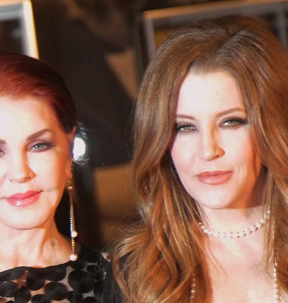 &#x397; Priscilla Presley &#x3B5;&#x3B9;&#x3C3;&#x3AD;&#x3C0;&#x3C1;&#x3B1;&#x3C4;&#x3C4;&#x3B5; 900 &#x3C7;&#x3B9;&#x3BB;&#x3B9;&#x3AC;&#x3B4;&#x3B5;&#x3C2; &#x3B4;&#x3BF;&#x3BB;&#x3AC;&#x3C1;&#x3B9;&#x3B1; &#x3C4;&#x3BF;&#x3BD; &#x3C7;&#x3C1;&#x3CC;&#x3BD;&#x3BF; &#x3B1;&#x3C0;&#x3CC; &#x3C4;&#x3B7;&#x3BD; &#x3B5;&#x3C4;&#x3B1;&#x3B9;&#x3C1;&#x3B5;&#x3AF;&#x3B1; &#x3C4;&#x3BF;&#x3C5; Elvis &#x3C7;&#x3C9;&#x3C1;&#x3AF;&#x3C2; &#x3BD;&#x3B1; &#x3B5;&#x3AF;&#x3BD;&#x3B1;&#x3B9; &#x3BC;&#x3AD;&#x3C4;&#x3BF;&#x3C7;&#x3BF;&#x3C2;