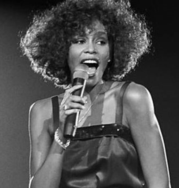 Whitney Houston: 5 &#x3B1;&#x3BB;&#x3AE;&#x3B8;&#x3B5;&#x3B9;&#x3B5;&#x3C2; &#x3C0;&#x3BF;&#x3C5; &#x3BC;&#x3AC;&#x3B8;&#x3B1;&#x3BC;&#x3B5; &#x3B1;&#x3C0;&#x3CC; &#x3C4;&#x3BF; &#x3BD;&#x3C4;&#x3BF;&#x3BA;&#x3B9;&#x3BC;&#x3B1;&#x3BD;&#x3C4;&#x3AD;&#x3C1; &#x3B3;&#x3B9;&#x3B1; &#x3C4;&#x3B7; &#x3B6;&#x3C9;&#x3AE; &#x3BA;&#x3B1;&#x3B9; &#x3C4;&#x3BF; &#x3AD;&#x3C1;&#x3B3;&#x3BF; &#x3C4;&#x3B7;&#x3C2;