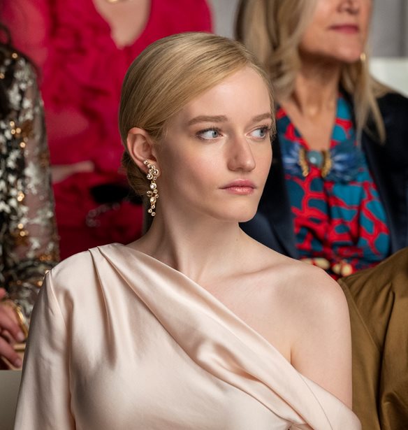 Inventing Anna | &#x38C;&#x3C4;&#x3B1;&#x3BD; &#x3B7; Julia Garner &#x3B3;&#x3BD;&#x3CE;&#x3C1;&#x3B9;&#x3C3;&#x3B5; &#x3B1;&#x3C0;&#x3CC; &#x3BA;&#x3BF;&#x3BD;&#x3C4;&#x3AC; &#x3C4;&#x3B7;&#x3BD; &#x3C0;&#x3C1;&#x3B1;&#x3B3;&#x3BC;&#x3B1;&#x3C4;&#x3B9;&#x3BA;&#x3AE; Anna Delvey