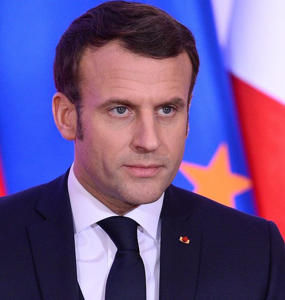 &#x39F; Emmanuel Macron &#x3BC;&#x3B5; &#x3C6;&#x3BF;&#x3CD;&#x3C4;&#x3B5;&#x3C1; &#x3BA;&#x3B1;&#x3B9; &#x3C4;&#x3B6;&#x3B9;&#x3BD; &#x3C3;&#x3C4;&#x3BF; &#x39C;&#x3AD;&#x3B3;&#x3B1;&#x3C1;&#x3BF; &#x395;&#x3BB;&#x3B9;&#x3B6;&#x3AD;, &#x3CC;&#x3C0;&#x3C9;&#x3C2; &#x3B4;&#x3B5;&#x3BD; &#x3C4;&#x3BF;&#x3BD; &#x3AD;&#x3C7;&#x3BF;&#x3C5;&#x3BC;&#x3B5; &#x3BE;&#x3B1;&#x3BD;&#x3B1;&#x3B4;&#x3B5;&#x3AF;