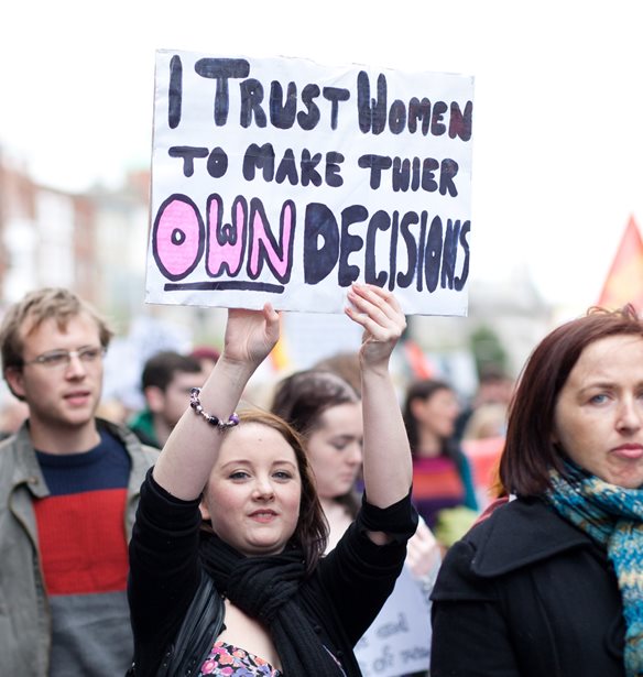 &#x391;&#x3BA;&#x3C1;&#x3B1;&#x3AF;&#x3BF;&#x3C2; &#x3BD;&#x3CC;&#x3BC;&#x3BF;&#x3C2; &#x3B3;&#x3B9;&#x3B1; &#x3C4;&#x3B9;&#x3C2; &#x3B1;&#x3BC;&#x3B2;&#x3BB;&#x3CE;&#x3C3;&#x3B5;&#x3B9;&#x3C2; &#x3C3;&#x3C4;&#x3BF; &#x3A4;&#x3AD;&#x3BE;&#x3B1;&#x3C2; | &quot;&#x3A4;o &#x3AD;&#x3B8;&#x3BD;&#x3BF;&#x3C2; &#x3C0;&#x3B7;&#x3B3;&#x3B1;&#x3AF;&#x3BD;&#x3B5;&#x3B9; &#x3C0;&#x3AF;&#x3C3;&#x3C9;&quot;, &#x3B4;&#x3B7;&#x3BB;&#x3CE;&#x3BD;&#x3B5;&#x3B9; &#x3B7; Kamala Harris