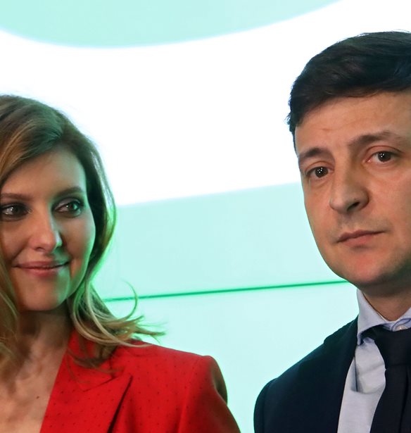 &#x3A4;&#x3BF; &#x3C3;&#x3C5;&#x3B3;&#x3BA;&#x3B9;&#x3BD;&#x3B7;&#x3C4;&#x3B9;&#x3BA;&#x3CC; &#x3BC;&#x3AE;&#x3BD;&#x3C5;&#x3BC;&#x3B1; &#x3C4;&#x3B7;&#x3C2; Olena Zelenska &#x3C0;&#x3C1;&#x3BF;&#x3C2; &#x3C4;&#x3B9;&#x3C2; &#x3BC;&#x3B7;&#x3C4;&#x3AD;&#x3C1;&#x3B5;&#x3C2; &#x3C4;&#x3C9;&#x3BD; &#x3A1;&#x3CE;&#x3C3;&#x3C9;&#x3BD; &#x3C3;&#x3C4;&#x3C1;&#x3B1;&#x3C4;&#x3B9;&#x3C9;&#x3C4;&#x3CE;&#x3BD;
