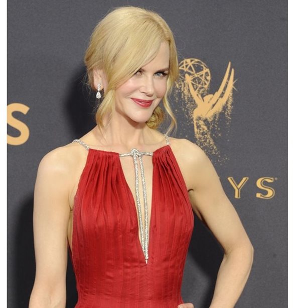 Nicole Kidman: &#x394;&#x3B7;&#x3BB;&#x3CE;&#x3BD;&#x3B5;&#x3B9; &#x3B5;&#x3BD;&#x3B8;&#x3BF;&#x3C5;&#x3C3;&#x3B9;&#x3B1;&#x3C3;&#x3BC;&#x3AD;&#x3BD;&#x3B7; &#x3B3;&#x3B9;&#x3B1; &#x3C4;&#x3B7; &#x3C3;&#x3C5;&#x3BC;&#x3BC;&#x3B5;&#x3C4;&#x3BF;&#x3C7;&#x3AE; &#x3C4;&#x3B7;&#x3C2; Meryl Streep &#x3C3;&#x3C4;&#x3BF; Big Little Lies