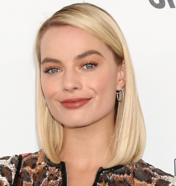Margot Robbie: &#x3A6;&#x3BF;&#x3C1;&#x3AC; &#x3AE;&#x3B4;&#x3B7; &#x3B4;&#x3CD;&#x3BF; hot &#x3C6;&#x3B8;&#x3B9;&#x3BD;&#x3BF;&#x3C0;&#x3C9;&#x3C1;&#x3B9;&#x3BD;&#x3AD;&#x3C2; &#x3C4;&#x3AC;&#x3C3;&#x3B5;&#x3B9;&#x3C2;