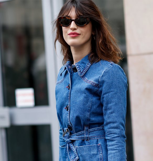 Πώς θα συνδυάσεις το τζιν παντελόνι σαν Γαλλίδα