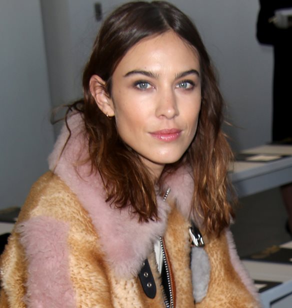 Alexa Chung - Olivia Palermo: &#x3A3;&#x3C4;&#x3B7; front row &#x3BC;&#x3B5; looks &#x3C0;&#x3BF;&#x3C5; &#x3B1;&#x3BE;&#x3AF;&#x3B6;&#x3B5;&#x3B9; &#x3BD;&#x3B1; &#x3B4;&#x3B5;&#x3B9;&#x3C2;