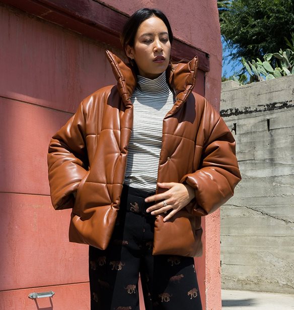 Αυτό το jacket έχει γίνει ανάρπαστο και το βρήκαμε στα Mango