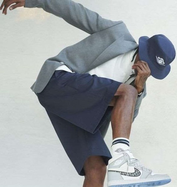 To Jordan Brand &#x3C4;&#x3B7;&#x3C2; Nike &#x3BB;&#x3B1;&#x3BD;&#x3C3;&#x3AC;&#x3C1;&#x3B5;&#x3B9; &#x3C3;&#x3C5;&#x3BB;&#x3BB;&#x3BF;&#x3B3;&#x3AE; &#x3BC;&#x3B5; &#x3C4;&#x3BF;&#x3BD; &#x3BF;&#x3AF;&#x3BA;&#x3BF; Dior