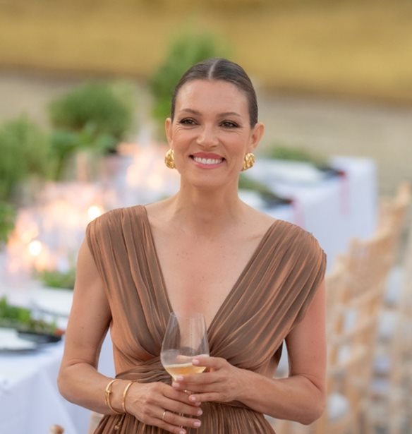 &#x392;&#x3AF;&#x3BA;&#x3C5; &#x39A;&#x3B1;&#x3B3;&#x3B9;&#x3AC; | H stylish &#x3B5;&#x3BC;&#x3C6;&#x3AC;&#x3BD;&#x3B9;&#x3C3;&#x3B7; &#x3C3;&#x3C4;&#x3BF; &#x3BA;&#x3CC;&#x3BA;&#x3BA;&#x3B9;&#x3BD;&#x3BF; &#x3C7;&#x3B1;&#x3BB;&#x3AF; &#x3C4;&#x3BF;&#x3C5; &#x3A6;&#x3B5;&#x3C3;&#x3C4;&#x3B9;&#x3B2;&#x3AC;&#x3BB; &#x392;&#x3B5;&#x3BD;&#x3B5;&#x3C4;&#x3AF;&#x3B1;&#x3C2;