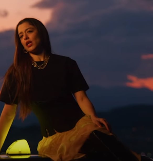 Zari | &#x391;&#x3BD;&#x3B1;&#x3BB;&#x3CD;&#x3BF;&#x3C5;&#x3BC;&#x3B5; &#x3C4;&#x3BF; styling &#x3C4;&#x3B7;&#x3C2; &#x39C;&#x3B1;&#x3C1;&#x3AF;&#x3BD;&#x3B1;&#x3C2; &#x3A3;&#x3AC;&#x3C4;&#x3C4;&#x3B9; &#x3C0;&#x3BF;&#x3C5; &#x3C3;&#x3C7;&#x3BF;&#x3BB;&#x3B9;&#x3AC;&#x3B6;&#x3B5;&#x3B9; &#x3CC;&#x3BB;&#x3BF; &#x3C4;&#x3BF; &#x3AF;&#x3BD;&#x3C4;&#x3B5;&#x3C1;&#x3BD;&#x3B5;&#x3C4;