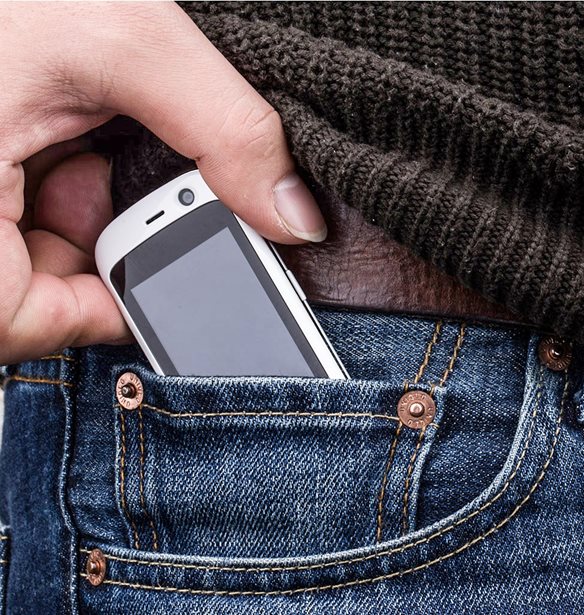 &#x39A;&#x3AC;&#x3C0;&#x3C9;&#x3C2; &#x3AD;&#x3C4;&#x3C3;&#x3B9; &#x3B5;&#x3AF;&#x3BD;&#x3B1;&#x3B9; &#x3C4;&#x3BF; &#x3BC;&#x3B9;&#x3BA;&#x3C1;&#x3CC;&#x3C4;&#x3B5;&#x3C1;&#x3BF; smartphone &#x3C4;&#x3BF;&#x3C5; &#x3BA;&#x3CC;&#x3C3;&#x3BC;&#x3BF;&#x3C5;