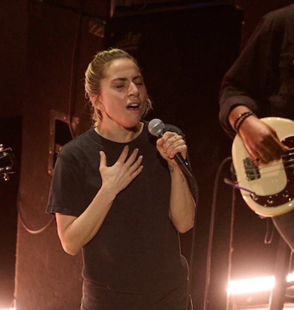 Lady Gaga | &#x39F; &#x3BB;&#x3CC;&#x3B3;&#x3BF;&#x3C2; &#x3C0;&#x3BF;&#x3C5; &#x3B5;&#x3BC;&#x3C6;&#x3B1;&#x3BD;&#x3AF;&#x3C3;&#x3C4;&#x3B7;&#x3BA;&#x3B5; &#x3BC;&#x3B5; &#x3C3;&#x3BA;&#x3B9;&#x3C3;&#x3BC;&#x3AD;&#x3BD;&#x3BF; &#x3C4;&#x3B6;&#x3B9;&#x3BD; &#x3BA;&#x3B1;&#x3B9; &#x3C7;&#x3C9;&#x3C1;&#x3AF;&#x3C2; &#x3BC;&#x3B1;&#x3BA;&#x3B9;&#x3B3;&#x3B9;&#x3AC;&#x3B6; &#x3C3;&#x3C4;&#x3B7;&#x3BD; &#x3C3;&#x3BA;&#x3B7;&#x3BD;&#x3AE; &#x3C4;&#x3C9;&#x3BD; Oscars