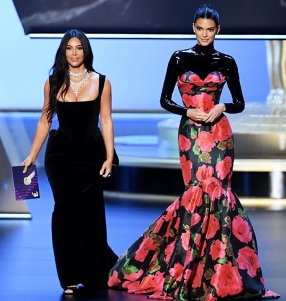 &#x394;&#x3B5;&#x3C2; &#x3C4;&#x3B1; &#x3BA;&#x3B1;&#x3BB;&#x3CD;&#x3C4;&#x3B5;&#x3C1;&#x3B1; looks &#x3B1;&#x3C0;&#x3CC; &#x3C4;&#x3B7;&#x3BD; &#x3B1;&#x3C0;&#x3BF;&#x3BD;&#x3BF;&#x3BC;&#x3AE; &#x3C4;&#x3C9;&#x3BD; &#x3B2;&#x3C1;&#x3B1;&#x3B2;&#x3B5;&#x3AF;&#x3C9;&#x3BD; Emmy