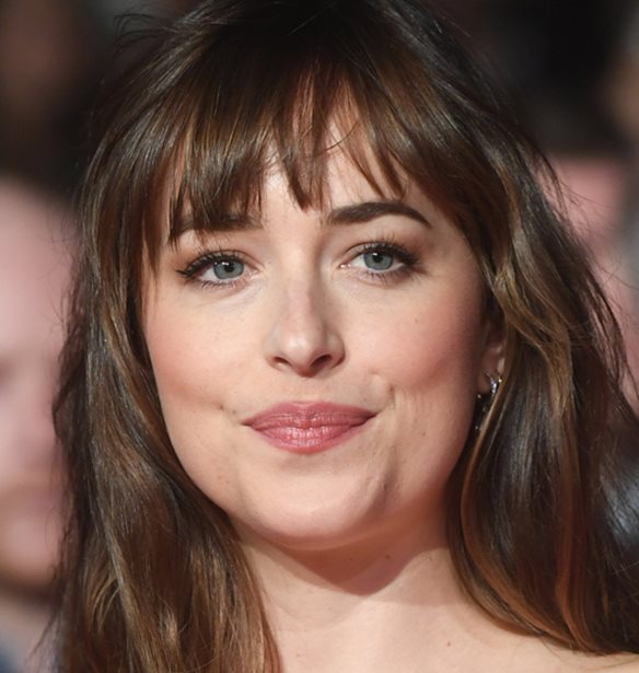 &#x3A0;&#x3BF;&#x3CD; &#x3B5;&#x3BD;&#x3C4;&#x3CC;&#x3C0;&#x3B9;&#x3C3;&#x3B5; &#x3BF; &#x3C6;&#x3C9;&#x3C4;&#x3BF;&#x3B3;&#x3C1;&#x3B1;&#x3C6;&#x3B9;&#x3BA;&#x3CC;&#x3C2; &#x3C6;&#x3B1;&#x3BA;&#x3CC;&#x3C2; &#x3C4;&#x3B7;&#x3BD; Dakota Johnson;