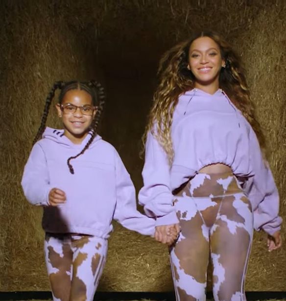 Beyonc&#xE9; | &#x397; &#x3C3;&#x3C4;&#x3B9;&#x3B3;&#x3BC;&#x3AE; &#x3C0;&#x3BF;&#x3C5; &#x3B7; &#x3BA;&#x3CC;&#x3C1;&#x3B7; &#x3C4;&#x3B7;&#x3C2;, Blue Ivy, &#x3B1;&#x3BD;&#x3B5;&#x3B2;&#x3B1;&#x3AF;&#x3BD;&#x3B5;&#x3B9; &#x3C3;&#x3C4;&#x3B7; &#x3C3;&#x3BA;&#x3B7;&#x3BD;&#x3AE; &#x3B3;&#x3B9;&#x3B1; &#x3BD;&#x3B1; &#x3C7;&#x3BF;&#x3C1;&#x3AD;&#x3C8;&#x3B5;&#x3B9; &#x3BA;&#x3B1;&#x3B9; &#x3C4;&#x3BF; &#x3BA;&#x3BF;&#x3B9;&#x3BD;&#x3CC; &#x3C0;&#x3B1;&#x3C1;&#x3B1;&#x3BB;&#x3B7;&#x3C1;&#x3B5;&#x3AF;