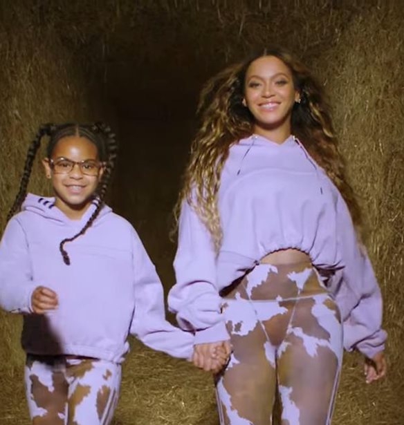 Beyonc&#xE9; &#x3BA;&#x3B1;&#x3B9; Blue Ivy &#x3BC;&#x3B1;&#x3B6;&#x3AF; &#x3C3;&#x3C4;&#x3B7; &#x3C3;&#x3BA;&#x3B7;&#x3BD;&#x3AE; &#x3C3;&#x3B5; &#x3C3;&#x3C5;&#x3BD;&#x3B1;&#x3C5;&#x3BB;&#x3AF;&#x3B1; &#x3C3;&#x3C4;&#x3BF; &#x39D;&#x3C4;&#x3BF;&#x3C5;&#x3BC;&#x3C0;&#x3AC;&#x3B9;