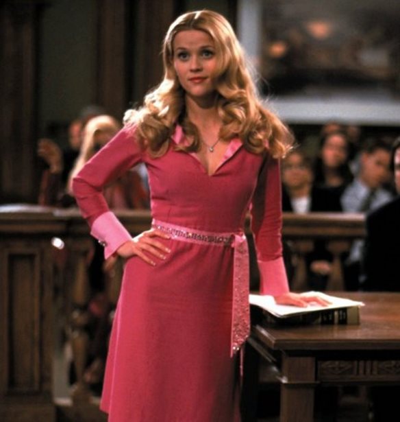 &#x3A0;&#x3CE;&#x3C2; &#x3B7; &#x3C4;&#x3B1;&#x3B9;&#x3BD;&#x3AF;&#x3B1; &#x27;Legally Blonde&#x27; &#x3B5;&#x3BD;&#x3AD;&#x3C0;&#x3BD;&#x3B5;&#x3C5;&#x3C3;&#x3B5; &#x3C0;&#x3BF;&#x3BB;&#x3BB;&#x3AD;&#x3C2; &#x3B3;&#x3C5;&#x3BD;&#x3B1;&#x3AF;&#x3BA;&#x3B5;&#x3C2; &#x3BD;&#x3B1; &#x3C3;&#x3C0;&#x3BF;&#x3C5;&#x3B4;&#x3AC;&#x3C3;&#x3BF;&#x3C5;&#x3BD; &#x3BD;&#x3BF;&#x3BC;&#x3B9;&#x3BA;&#x3AE;