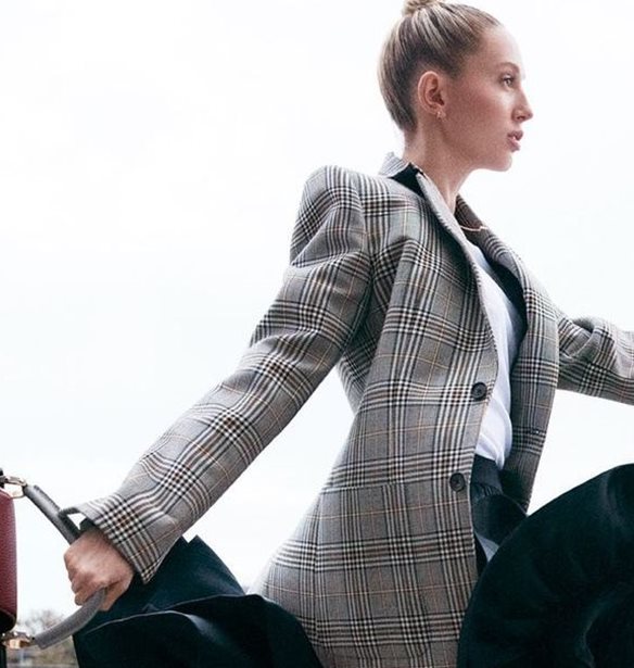 &#x397; &#x39C;&#x3B1;&#x3C1;&#x3AF;&#x3B1; &#x39F;&#x3BB;&#x3C5;&#x3BC;&#x3C0;&#x3AF;&#x3B1; &#x3C3;&#x3C4;&#x3B7; &#x3BD;&#x3AD;&#x3B1; &#x3BA;&#x3B1;&#x3BC;&#x3C0;&#x3AC;&#x3BD;&#x3B9;&#x3B1; &#x3C4;&#x3B7;&#x3C2; Louis Vuitton | &#x39C;&#x3B1;&#x3C2; &#x3BE;&#x3B5;&#x3BD;&#x3B1;&#x3B3;&#x3B5;&#x3AF; &#x3C3;&#x3C4;&#x3BF; &#x3A0;&#x3B1;&#x3C1;&#x3AF;&#x3C3;&#x3B9; &#x3BC;&#x3B5; &#x3C3;&#x3C4;&#x3B9;&#x3BB; &#x3BA;&#x3B1;&#x3B9; &#x3CD;&#x3C6;&#x3BF;&#x3C2; &#x393;&#x3B1;&#x3BB;&#x3BB;&#x3AF;&#x3B4;&#x3B1;&#x3C2;