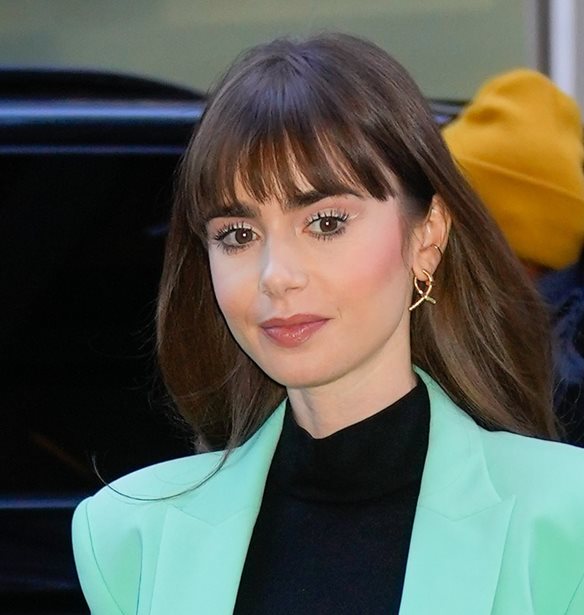 &#x27;&#x388;&#x3BD;&#x3B9;&#x3C9;&#x3B8;&#x3B1; &#x3C0;&#x3BF;&#x3BB;&#x3CD; &#x3BC;&#x3B9;&#x3BA;&#x3C1;&#x3AE;&quot; | &#x397; &#x3B1;&#x3C0;&#x3BF;&#x3BA;&#x3AC;&#x3BB;&#x3C5;&#x3C8;&#x3B7; &#x3C4;&#x3B7;&#x3C2; Lily Collins &#x3B3;&#x3B1; &#x3C4;&#x3B7;&#x3BD; &#x3C4;&#x3BF;&#x3BE;&#x3B9;&#x3BA;&#x3AE; &#x3BA;&#x3B1;&#x3B9; &#x3BA;&#x3B1;&#x3BA;&#x3BF;&#x3C0;&#x3BF;&#x3B9;&#x3B7;&#x3C4;&#x3B9;&#x3BA;&#x3AE; &#x3C3;&#x3C7;&#x3AD;&#x3C3;&#x3B7; &#x3C0;&#x3BF;&#x3C5; &#x3B5;&#x3AF;&#x3C7;&#x3B5; &#x3BC;&#x3B5; &#x3C0;&#x3C1;&#x3CE;&#x3B7;&#x3BD; &#x3C3;&#x3CD;&#x3BD;&#x3C4;&#x3C1;&#x3BF;&#x3C6;&#x3CC; &#x3C4;&#x3B7;&#x3C2;
