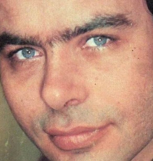 &#x388;&#x3C6;&#x3C5;&#x3B3;&#x3B5; &#x3B1;&#x3C0;&#x3CC; &#x3C4;&#x3B7; &#x3B6;&#x3C9;&#x3AE; &#x3BF; &#x393;&#x3B9;&#x3AC;&#x3BD;&#x3BD;&#x3B7;&#x3C2; &#x3A0;&#x3BF;&#x3C5;&#x3BB;&#x3CC;&#x3C0;&#x3BF;&#x3C5;&#x3BB;&#x3BF;&#x3C2;