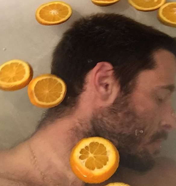 &#x39F; Instagram &#x3BB;&#x3BF;&#x3B3;&#x3B1;&#x3C1;&#x3B9;&#x3B1;&#x3C3;&#x3BC;&#x3CC;&#x3C2; &#x3C4;&#x3BF;&#x3C5; Jacquemus &#x3B5;&#x3AF;&#x3BD;&#x3B1;&#x3B9; &#x3C4;&#x3BF; moodboard &#x3C0;&#x3BF;&#x3C5; &#x3B4;&#x3B5;&#x3BD; &#x3AE;&#x3BE;&#x3B5;&#x3C1;&#x3B5;&#x3C2; &#x3CC;&#x3C4;&#x3B9; &#x3C7;&#x3C1;&#x3B5;&#x3B9;&#x3AC;&#x3B6;&#x3B5;&#x3C3;&#x3B1;&#x3B9; &#x3C3;&#x3C4;&#x3B7;&#x3BD; &#x3BA;&#x3B1;&#x3C1;&#x3B1;&#x3BD;&#x3C4;&#x3AF;&#x3BD;&#x3B1;