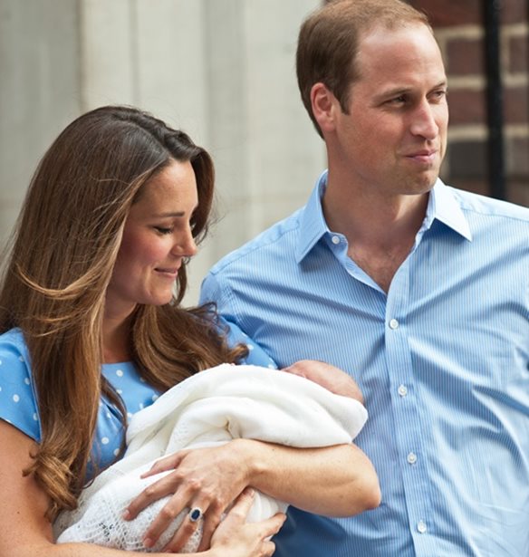 &#x393;&#x3B9;&#x3B1;&#x3C4;&#x3AF; &#x3B7; Kate Middleton &#x3B2;&#x3B3;&#x3AE;&#x3BA;&#x3B5; &#x3B1;&#x3C0;&#x3CC; &#x3C4;&#x3BF; &#x3BD;&#x3BF;&#x3C3;&#x3BF;&#x3BA;&#x3BF;&#x3BC;&#x3B5;&#x3AF;&#x3BF; &#x3BB;&#x3AF;&#x3B3;&#x3B5;&#x3C2; &#x3CE;&#x3C1;&#x3B5;&#x3C2; &#x3BC;&#x3B5;&#x3C4;&#x3AC; &#x3C4;&#x3BF;&#x3BD; &#x3C4;&#x3BF;&#x3BA;&#x3B5;&#x3C4;&#x3CC;;