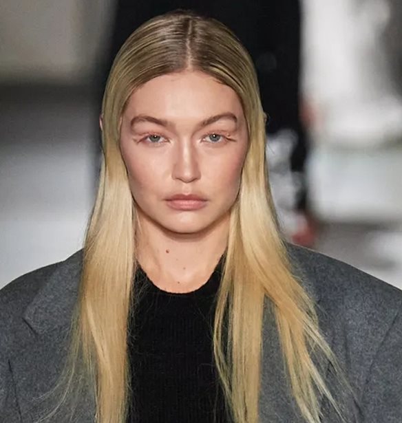 Gigi Hadid | &#x3A4;&#x3BF; &#x3C3;&#x3C7;&#x3CC;&#x3BB;&#x3B9;&#x3CC; &#x3C4;&#x3B7;&#x3C2; &#x3CD;&#x3C3;&#x3C4;&#x3B5;&#x3C1;&#x3B1; &#x3B1;&#x3C0;&#x3CC; &#x3C4;&#x3B9;&#x3C2; &#x3C6;&#x3C9;&#x3C4;&#x3BF;&#x3B3;&#x3C1;&#x3B1;&#x3C6;&#x3AF;&#x3B5;&#x3C2; &#x3C4;&#x3BF;&#x3C5; Leonardo DiCaprio &#x3BC;&#x3B5; &#x3C4;&#x3B7;&#x3BD; Irina Shayk