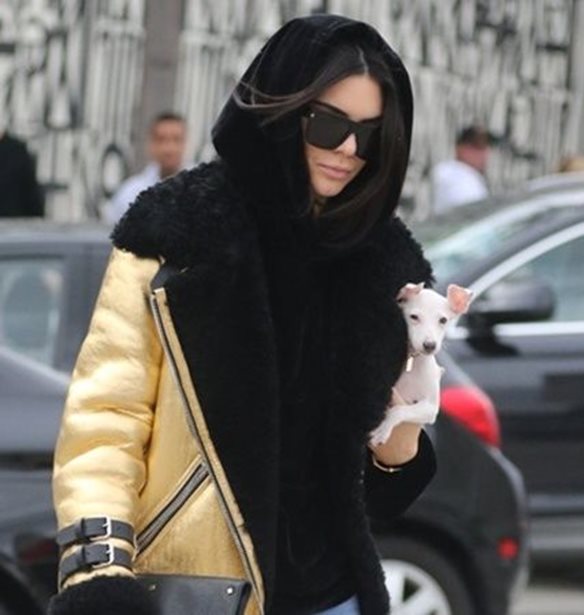 Jessica Alba- Kendall Jenner: &#x3A0;&#x3BF;&#x3C5; &#x3C4;&#x3B9;&#x3C2; &#x3B5;&#x3BD;&#x3C4;&#x3CC;&#x3C0;&#x3B9;&#x3C3;&#x3B5; &#x3BF; &#x3C6;&#x3C9;&#x3C4;&#x3BF;&#x3B3;&#x3C1;&#x3B1;&#x3C6;&#x3B9;&#x3BA;&#x3CC;&#x3C2; &#x3C6;&#x3B1;&#x3BA;&#x3CC;&#x3C2;;