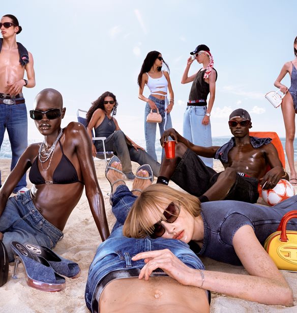 Denim Beyond Trends | &#x397; Diesel &#x3B1;&#x3C0;&#x3BF;&#x3BA;&#x3B1;&#x3BB;&#x3CD;&#x3C0;&#x3C4;&#x3B5;&#x3B9; &#x3B3;&#x3B9;&#x3B1;&#x3C4;&#x3AF; &#x3C4;&#x3BF; &#x3C4;&#x3B6;&#x3B9;&#x3BD; &#x3B5;&#x3AF;&#x3BD;&#x3B1;&#x3B9; &#x3B7; &#x3BC;&#x3CC;&#x3BD;&#x3B7; &#x3C3;&#x3C4;&#x3B1;&#x3B8;&#x3B5;&#x3C1;&#x3AC; &#x3C3;&#x3B5; &#x3AD;&#x3BD;&#x3B1;&#x3BD; &#x3BA;&#x3CC;&#x3C3;&#x3BC;&#x3BF; &#x3C0;&#x3BF;&#x3C5; &#x3B1;&#x3BB;&#x3BB;&#x3AC;&#x3B6;&#x3B5;&#x3B9;