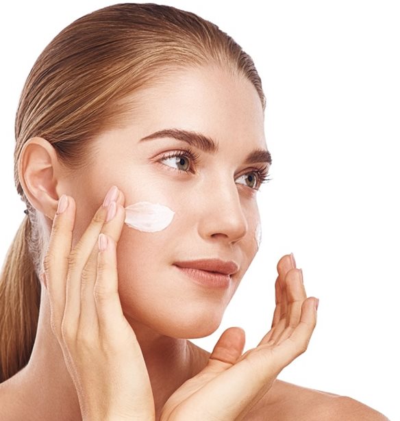 Η ελληνική κρέμα προσώπου που χαρίζει 24ωρη ενυδάτωση στην επιδερμίδα