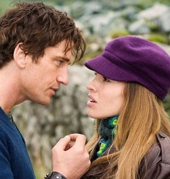 &quot;&#x3A0;&#x3B1;&#x3C1;&#x3B1;&#x3BB;&#x3AF;&#x3B3;&#x3BF; &#x3BD;&#x3B1; &#x3C3;&#x3BA;&#x3BF;&#x3C4;&#x3CE;&#x3C3;&#x3C9; &#x3C4;&#x3B7; Hilary Swank&quot; | &#x39F; Gerard Butler &#x3BC;&#x3B9;&#x3BB;&#x3AC;&#x3B5;&#x3B9; &#x3B3;&#x3B9;&#x3B1; &#x3C4;&#x3B7;&#x3BD; &#x3B5;&#x3C0;&#x3B9;&#x3BA;&#x3AF;&#x3BD;&#x3B4;&#x3C5;&#x3BD;&#x3B7; &#x3C3;&#x3BA;&#x3B7;&#x3BD;&#x3AE; &#x3C3;&#x3C4;&#x3BF; &#x27;P.S. I Love You&#x27;