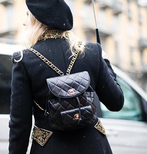 Αυτά τα backpacks δεν είναι sporty!