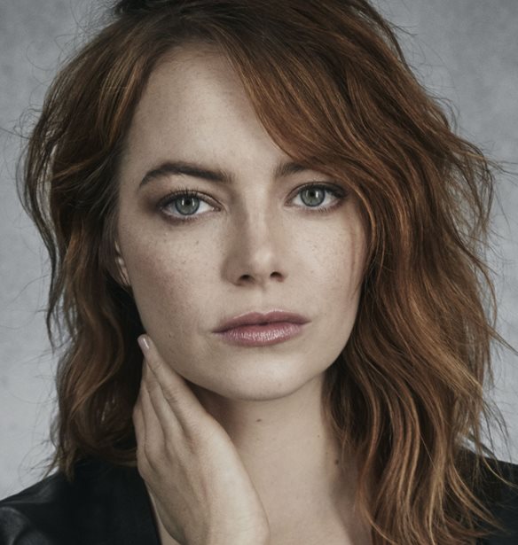 Emma Stone | &#x397; &#x3BF;&#x3C3;&#x3BA;&#x3B1;&#x3C1;&#x3B9;&#x3BA;&#x3AE; &#x3B7;&#x3B8;&#x3BF;&#x3C0;&#x3BF;&#x3B9;&#x3CC;&#x3C2; &#x3C6;&#x3C9;&#x3C4;&#x3BF;&#x3B3;&#x3C1;&#x3B1;&#x3C6;&#x3AF;&#x3B6;&#x3B5;&#x3C4;&#x3B1;&#x3B9; &#x3BA;&#x3B1;&#x3B9; &#x3BC;&#x3B9;&#x3BB;&#x3AC; &#x3B1;&#x3C0;&#x3BF;&#x3BA;&#x3BB;&#x3B5;&#x3B9;&#x3C3;&#x3C4;&#x3B9;&#x3BA;&#x3AC; &#x3C3;&#x3C4;&#x3B7; Madame Figaro
