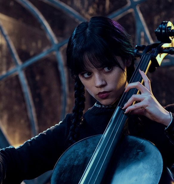 Jenna Ortega | &#x38C;&#x3C3;&#x3B1; &#x3B3;&#x3BD;&#x3C9;&#x3C1;&#x3AF;&#x3B6;&#x3BF;&#x3C5;&#x3BC;&#x3B5; &#x3B3;&#x3B9;&#x3B1; &#x3C4;&#x3B7; &quot;&#x3C3;&#x3BA;&#x3BF;&#x3C4;&#x3B5;&#x3B9;&#x3BD;&#x3AE;&quot; &#x3C0;&#x3C1;&#x3C9;&#x3C4;&#x3B1;&#x3B3;&#x3C9;&#x3BD;&#x3AF;&#x3C3;&#x3C4;&#x3C1;&#x3B9;&#x3B1; &#x3C4;&#x3BF;&#x3C5; &quot;Wednesday&quot;