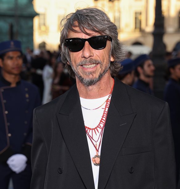Pierpaolo Piccioli | &#x38C;&#x3BB;&#x3B5;&#x3C2; &#x3BF;&#x3B9; &#x3B1;&#x3BD;&#x3C4;&#x3B9;&#x3B4;&#x3C1;&#x3AC;&#x3C3;&#x3B5;&#x3B9;&#x3C2; &#x3BA;&#x3B1;&#x3B9; &#x3BF;&#x3B9; &#x3C0;&#x3C1;&#x3BF;&#x3B2;&#x3BB;&#x3AD;&#x3C8;&#x3B5;&#x3B9;&#x3C2; &#x3B3;&#x3B9;&#x3B1; &#x3C4;&#x3BF;&#x3BD; &#x3BD;&#x3AD;&#x3BF; creative director &#x3C4;&#x3BF;&#x3C5; &#x3BF;&#x3AF;&#x3BA;&#x3BF;&#x3C5; Balenciaga