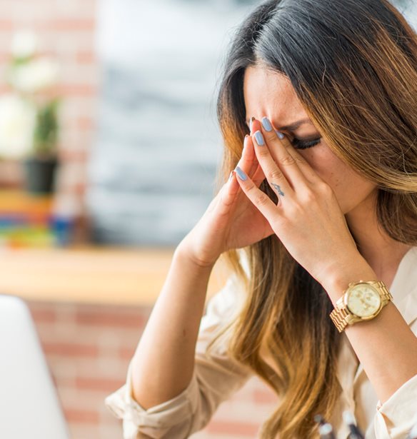 Είσαι όλη μέρα μπροστά σε υπολογιστή; Πώς θα προστατέψεις τα μάτια σου