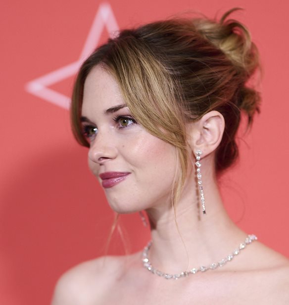 Stella Banderas | &#x3A4;&#x3BF; &#x3B5;&#x3C0;&#x3AF;&#x3C3;&#x3B7;&#x3BC;&#x3BF; &#x3C6;&#x3C9;&#x3C4;&#x3BF;&#x3B3;&#x3C1;&#x3B1;&#x3C6;&#x3B9;&#x3BA;&#x3CC; &#x3AC;&#x3BB;&#x3BC;&#x3C0;&#x3BF;&#x3C5;&#x3BC; &#x3C4;&#x3BF;&#x3C5; &#x3B3;&#x3AC;&#x3BC;&#x3BF;&#x3C5; &#x3C4;&#x3B7;&#x3C2; &#x3BC;&#x3B5; &#x3C4;&#x3BF;&#x3BD; Alex Gruszynski