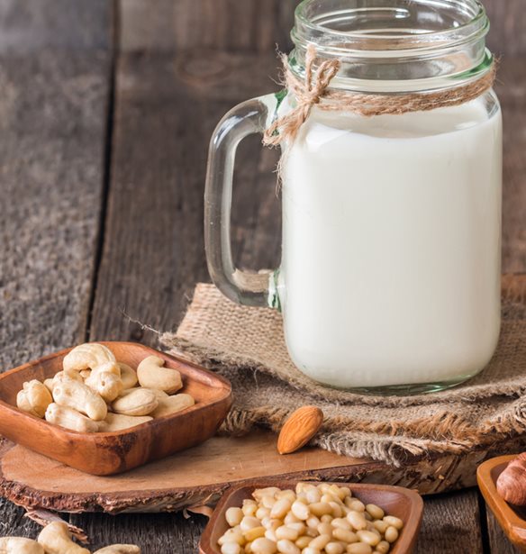 Φτιάξε μόνη σου γάλα από ξηρούς καρπούς.