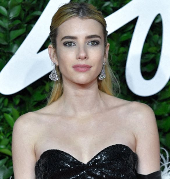 H Emma Roberts &#x3B5;&#x3C0;&#x3B9;&#x3B2;&#x3B5;&#x3B2;&#x3B1;&#x3AF;&#x3C9;&#x3C3;&#x3B5; &#x3C4;&#x3B7;&#x3BD; &#x3B5;&#x3B3;&#x3BA;&#x3C5;&#x3BC;&#x3BF;&#x3C3;&#x3CD;&#x3BD;&#x3B7; &#x3C4;&#x3B7;&#x3C2;