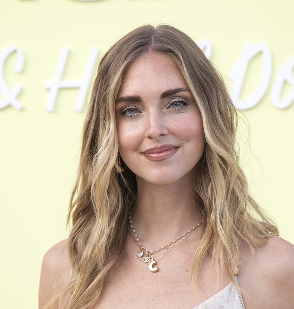 Chiara Ferragni | &#x397; &#x3C0;&#x3C1;&#x3CE;&#x3C4;&#x3B7; &#x3C6;&#x3C9;&#x3C4;&#x3BF;&#x3B3;&#x3C1;&#x3B1;&#x3C6;&#x3AF;&#x3B1; &#x3BC;&#x3B5; &#x3C4;&#x3BF;&#x3BD; &#x3BD;&#x3AD;&#x3BF; &#x3C4;&#x3B7;&#x3C2; &#x3C3;&#x3CD;&#x3BD;&#x3C4;&#x3C1;&#x3BF;&#x3C6;&#x3BF; - &#x3A0;&#x3BF;&#x3B9;&#x3BF;&#x3C2; &#x3B5;&#x3AF;&#x3BD;&#x3B1;&#x3B9; &#x3BF; &#x3B3;&#x3CC;&#x3BD;&#x3BF;&#x3C2; &#x3B9;&#x3C3;&#x3C7;&#x3C5;&#x3C1;&#x3CE;&#x3BD; &#x3BF;&#x3B9;&#x3BA;&#x3BF;&#x3B3;&#x3B5;&#x3BD;&#x3B5;&#x3B9;&#x3CE;&#x3BD; &#x3C0;&#x3BF;&#x3C5; &#x3C4;&#x3B7;&#x3C2; &quot;&#x3AD;&#x3BA;&#x3BB;&#x3B5;&#x3C8;&#x3B5;&quot; &#x3C4;&#x3B7;&#x3BD; &#x3BA;&#x3B1;&#x3C1;&#x3B4;&#x3B9;&#x3AC;