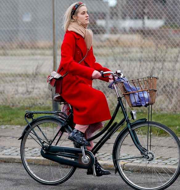 8 &#x3B1;&#x3BD;&#x3C4;&#x3B9;&#x3BA;&#x3B5;&#x3AF;&#x3BC;&#x3B5;&#x3BD;&#x3B1; &#x3BA;&#x3B1;&#x3B8;&#x3B7;&#x3BC;&#x3B5;&#x3C1;&#x3B9;&#x3BD;&#x3AE;&#x3C2; &#x3C7;&#x3C1;&#x3AE;&#x3C3;&#x3B7;&#x3C2; &#x3C3;&#x3C4;&#x3B1; &#x3BF;&#x3C0;&#x3BF;&#x3AF;&#x3B1; &#x3B1;&#x3BE;&#x3AF;&#x3B6;&#x3B5;&#x3B9; &#x3BD;&#x3B1; &#x3B5;&#x3C0;&#x3B5;&#x3BD;&#x3B4;&#x3CD;&#x3C3;&#x3B5;&#x3B9;&#x3C2;