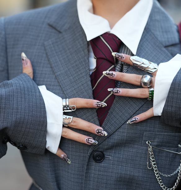 Ασήμι | Τι σημαίνει η άνοδος της τιμής του για τους δημιουργούς κοσμημάτων;