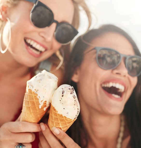 Τα μυστικά των γυναικών που τρώνε ό,τι θέλουν και δεν παχαίνουν