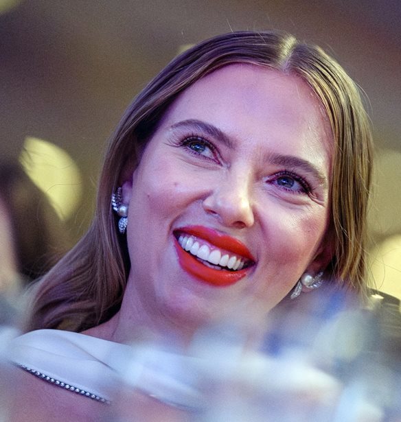 H Scarlett Johansson &#x3BE;&#x3B5;&#x3BA;&#x3AF;&#x3BD;&#x3B7;&#x3C3;&#x3B5; &#x3B4;&#x3B9;&#x3BA;&#x3B1;&#x3C3;&#x3C4;&#x3B9;&#x3BA;&#x3AE; &#x3B4;&#x3B9;&#x3B1;&#x3BC;&#x3AC;&#x3C7;&#x3B7; &#x3BC;&#x3B5; &#x3C4;&#x3BF; ChatGPT