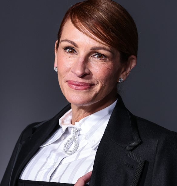 H Julia R&#x3BF;berts &#x3BC;&#x3B5; &#x3B4;&#x3B7;&#x3BC;&#x3B9;&#x3BF;&#x3C5;&#x3C1;&#x3B3;&#x3AF;&#x3B1; &#x395;&#x3BB;&#x3BB;&#x3B7;&#x3BD;&#x3AF;&#x3B4;&#x3B1;&#x3C2; &#x3C3;&#x3C7;&#x3B5;&#x3B4;&#x3B9;&#x3AC;&#x3C3;&#x3C4;&#x3C1;&#x3B9;&#x3B1;&#x3C2;