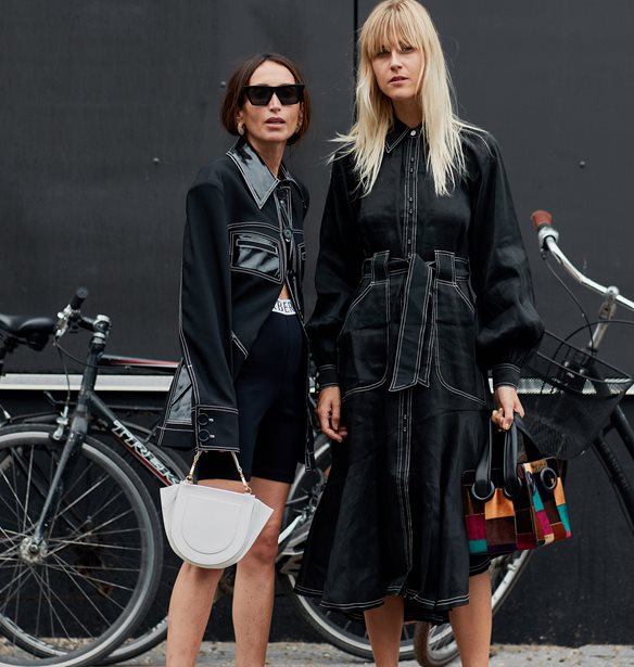 Sporty sandals: 10 ιδέες για να φορέσεις την πιο αμφιλεγόμενη τάση του καλοκαιριού