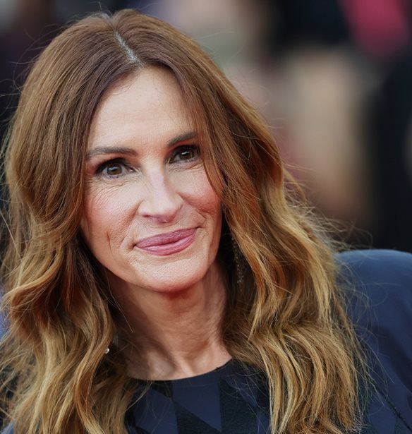 &#x397; Julia Roberts &#x3C3;&#x3C5;&#x3B3;&#x3BA;&#x3B9;&#x3BD;&#x3B5;&#x3AF;&#x3C4;&#x3B1;&#x3B9; &#x3C0;&#x3B5;&#x3C1;&#x3B9;&#x3B3;&#x3C1;&#x3AC;&#x3C6;&#x3BF;&#x3BD;&#x3C4;&#x3B1;&#x3C2; &#x3C4;&#x3B7; &#x3C3;&#x3B7;&#x3BC;&#x3B1;&#x3BD;&#x3C4;&#x3B9;&#x3BA;&#x3AE; &#x3B1;&#x3BB;&#x3BB;&#x3B1;&#x3B3;&#x3AE; &#x3C0;&#x3BF;&#x3C5; &#x3B2;&#x3B9;&#x3CE;&#x3BD;&#x3B5;&#x3B9; &#x3C3;&#x3C4;&#x3B7; &#x3B6;&#x3C9;&#x3AE; &#x3C4;&#x3B7;&#x3C2;