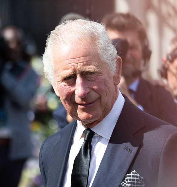 &quot;&#x39C;&#x3C0;&#x3BF;&#x3C1;&#x3B5;&#x3AF;&#x3C4;&#x3B5; &#x3BD;&#x3B1; &#x3C6;&#x3AD;&#x3C1;&#x3B5;&#x3C4;&#x3B5; &#x3C4;&#x3BF;&#x3BD; Harry &#x3C0;&#x3AF;&#x3C3;&#x3C9;;&quot; | &#x397; &#x3B1;&#x3BD;&#x3C4;&#x3AF;&#x3B4;&#x3C1;&#x3B1;&#x3C3;&#x3B7; &#x3C4;&#x3BF;&#x3C5; &#x3B2;&#x3B1;&#x3C3;&#x3B9;&#x3BB;&#x3B9;&#x3AC; &#x39A;&#x3B1;&#x3C1;&#x3CC;&#x3BB;&#x3BF;&#x3C5; &#x3C3;&#x3C4;&#x3B7;&#x3BD; &#x3B5;&#x3C1;&#x3CE;&#x3C4;&#x3B7;&#x3C3;&#x3B7; &#x3B5;&#x3BD;&#x3CC;&#x3C2; royal fan